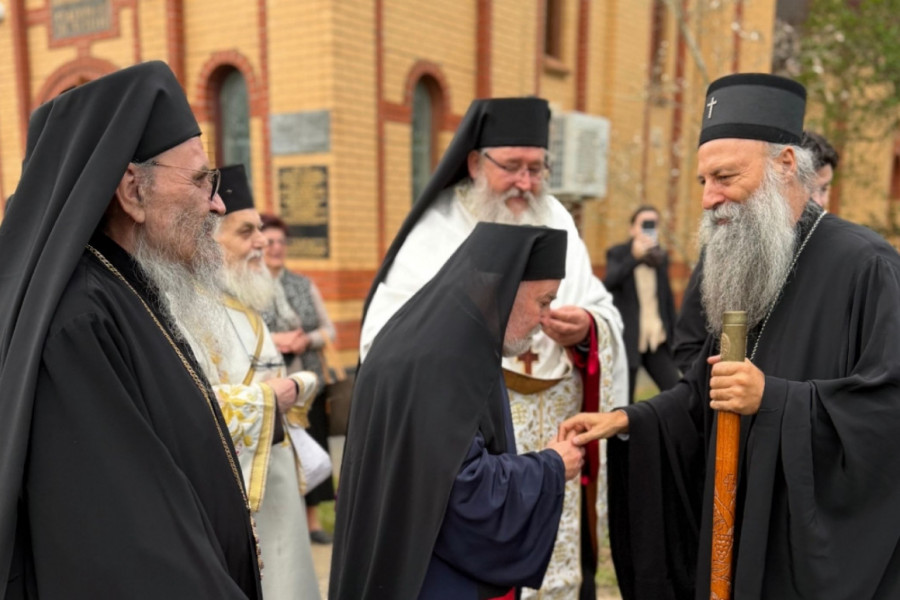 IŠLI SU TRBUHOM ZA KRUHOM, A BOG IH JE VODIO: Patrijarh Porfirije svečano dočekan u manastiru Svetog Save u Australiji