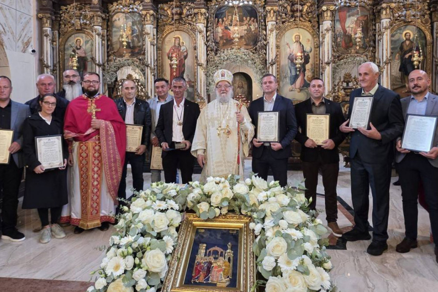 VELIKI JUBILEJ OKUPIO VERNIKE: U Novim Karlovcima svečano obeleženo 230 godina Hrama Sretenja Gospodnjeg
